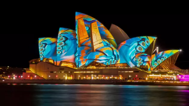 Australské město Sydney se může již 50 let chlubit elegantními…
