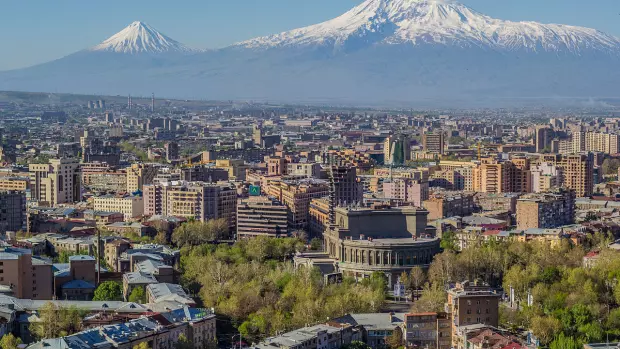 Pod biblickou horou Ararat se rozprostírá hlavní město Arménie.…